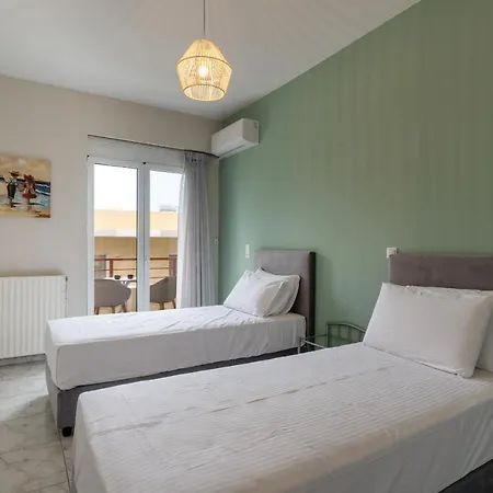 Seaforest Apartment *