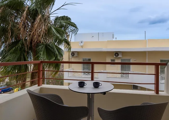 Seaforest Apartment *